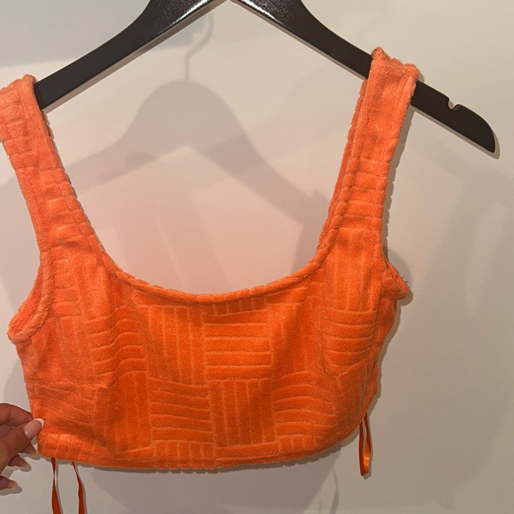 neon orange cropped tank top